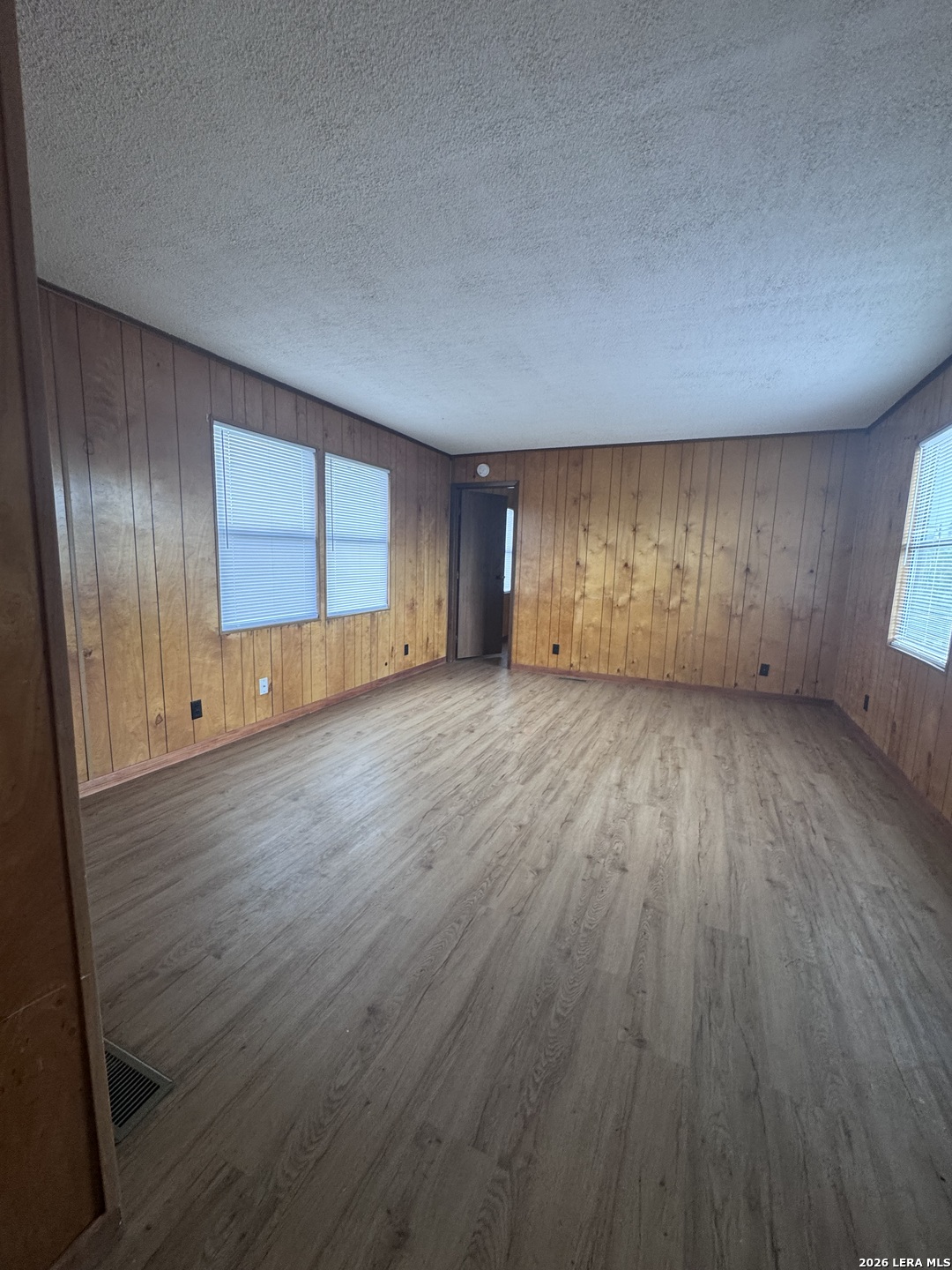 148 HICKORY HILL DR, ,  78121 — photo 1