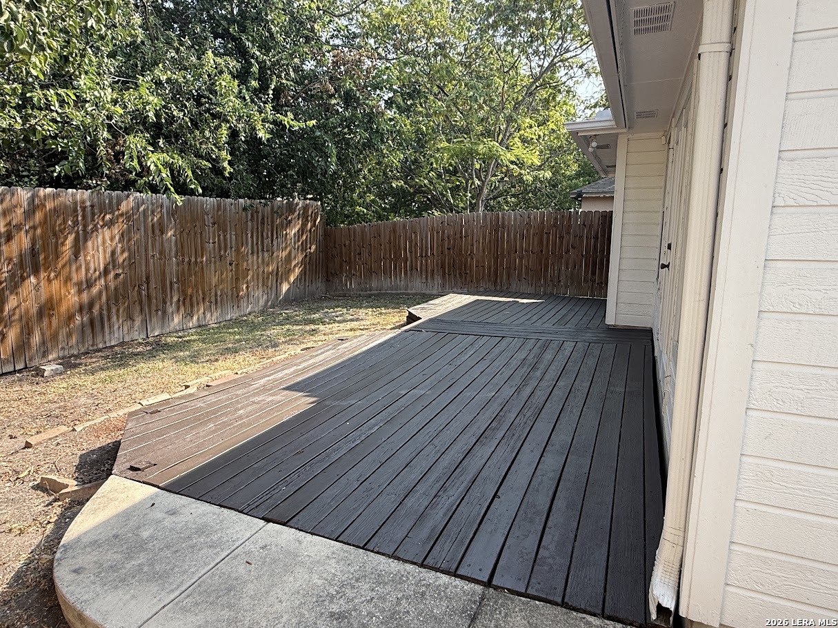 212 DOGWOOD DR, , 78130 — photo 1