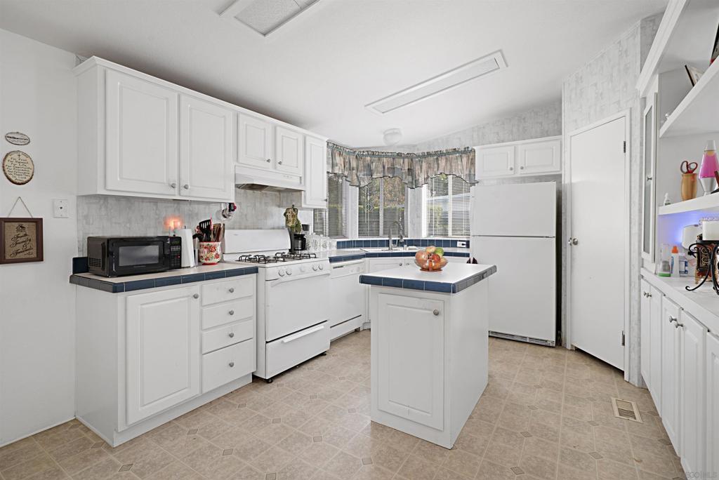 2030 Black Canyon Rd 29, Ramona, CA 92065 — photo 1
