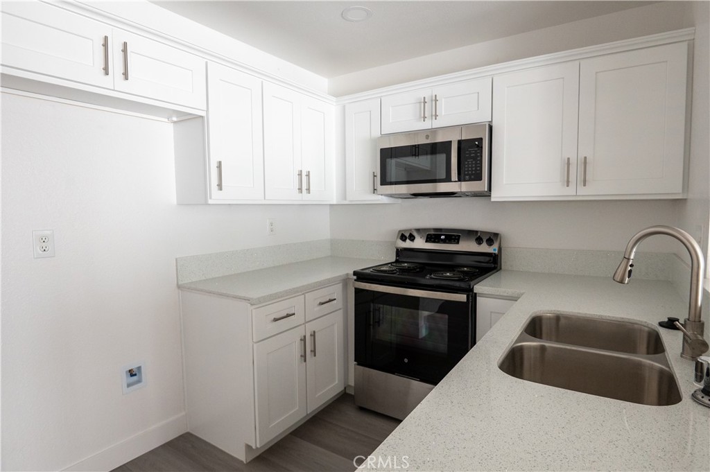 1500 W Edgehill 44, San Bernardino, CA 92405 — photo 1