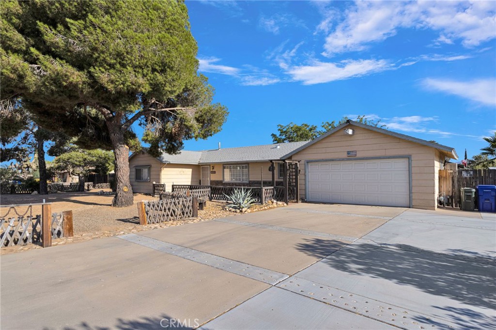 20555 Sitting Bull, Apple Valley, CA 92308 — photo 1