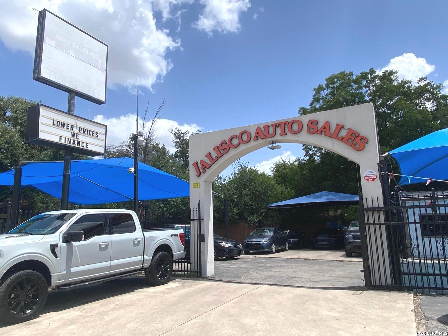 521 E EL DORADO, San Antonio, TX 78204 — photo 1