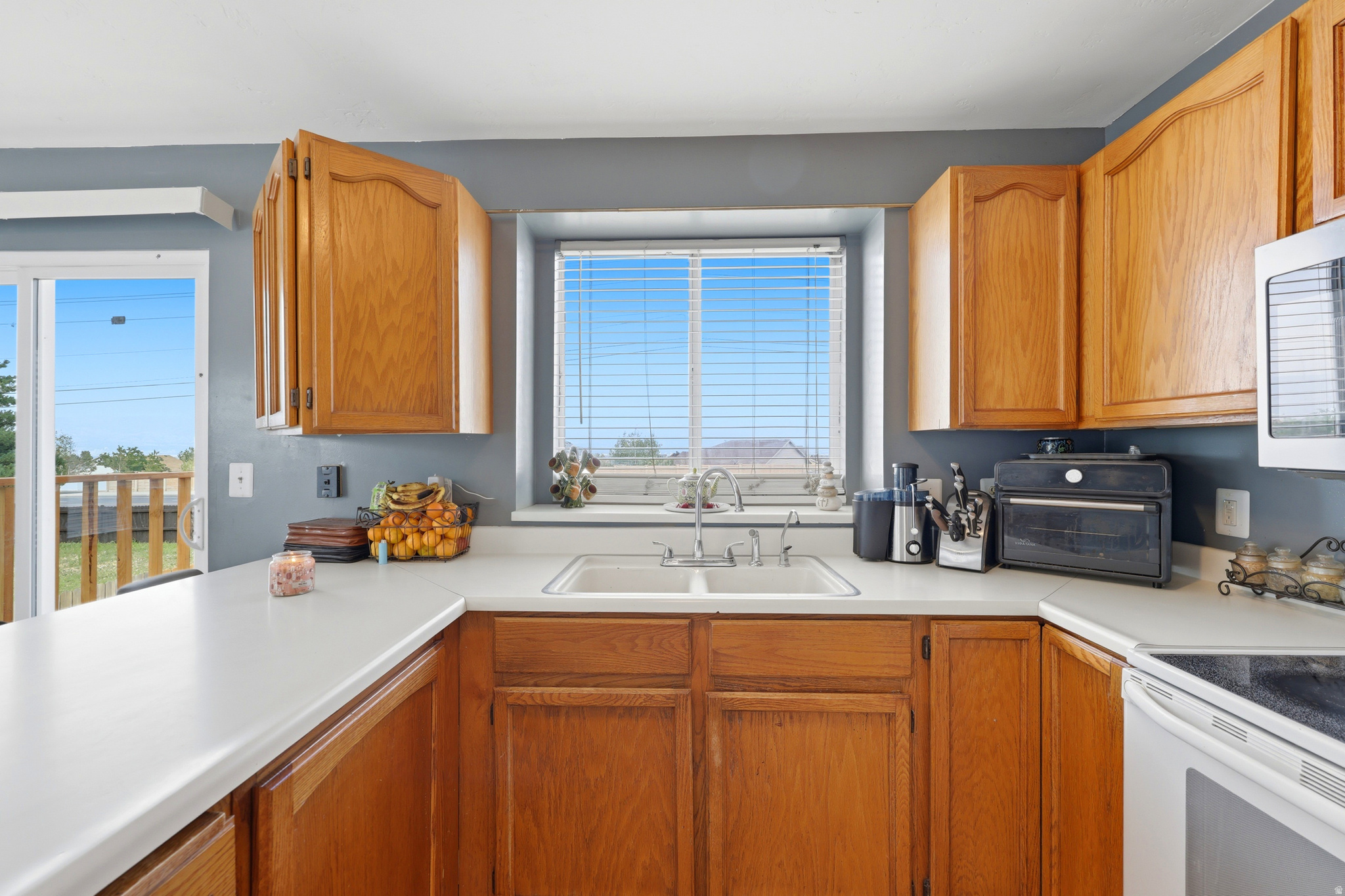 5697 S ESPRIT DR, Kearns, UT 84118 — photo 1