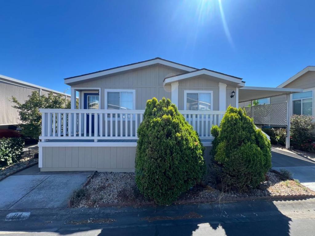 433 Sylvan Avenue 84, Mountain View, CA 94041 — photo 1
