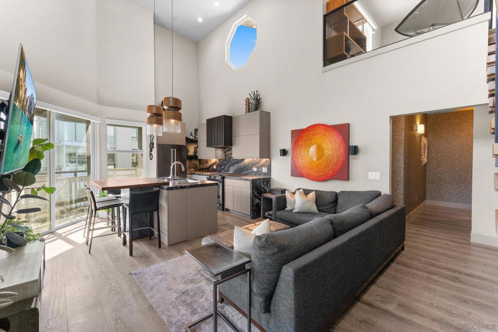 525 11Th Avenue 1512, San Diego, CA 92101 — photo 1