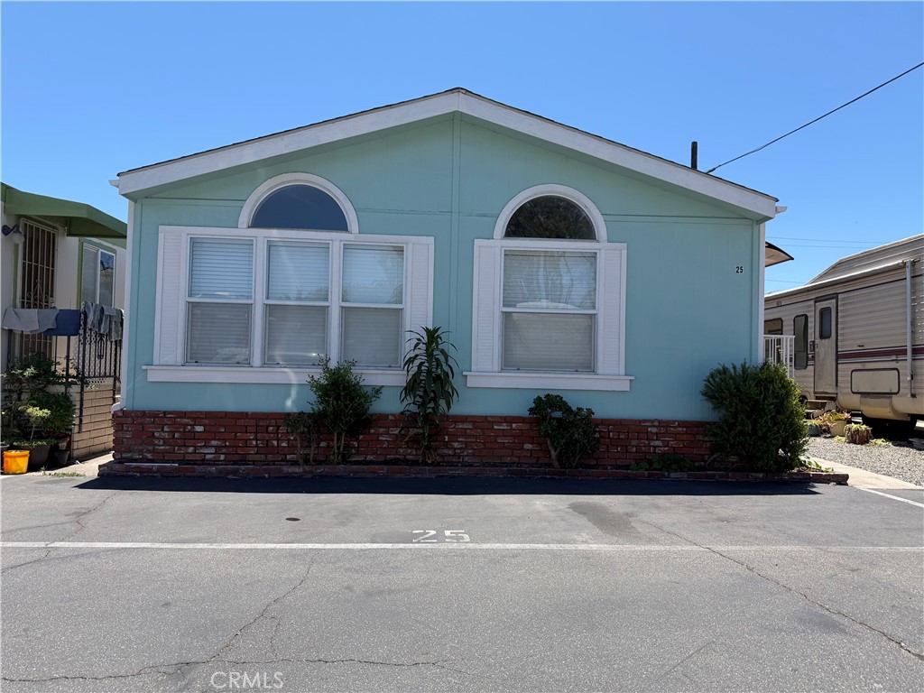 15141 Beach Boulevard 25