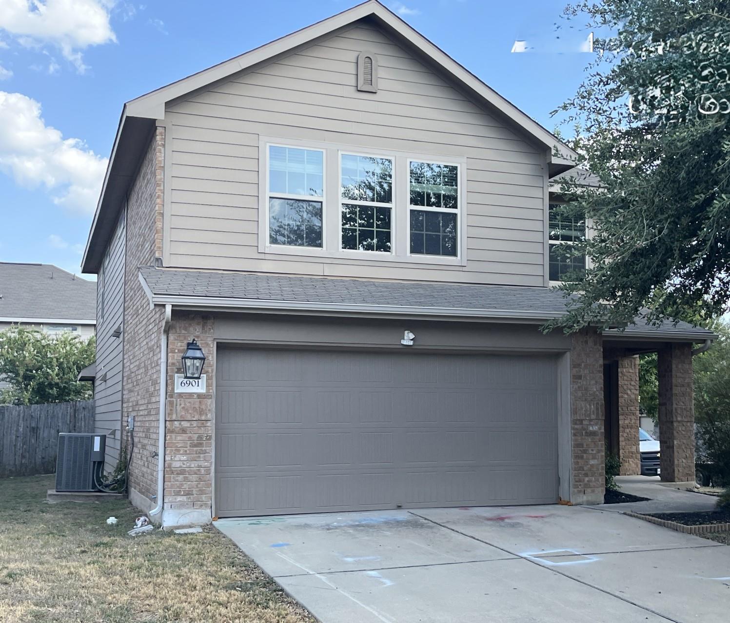 6901  Crestone Rd, Austin, TX 78744 — photo 1