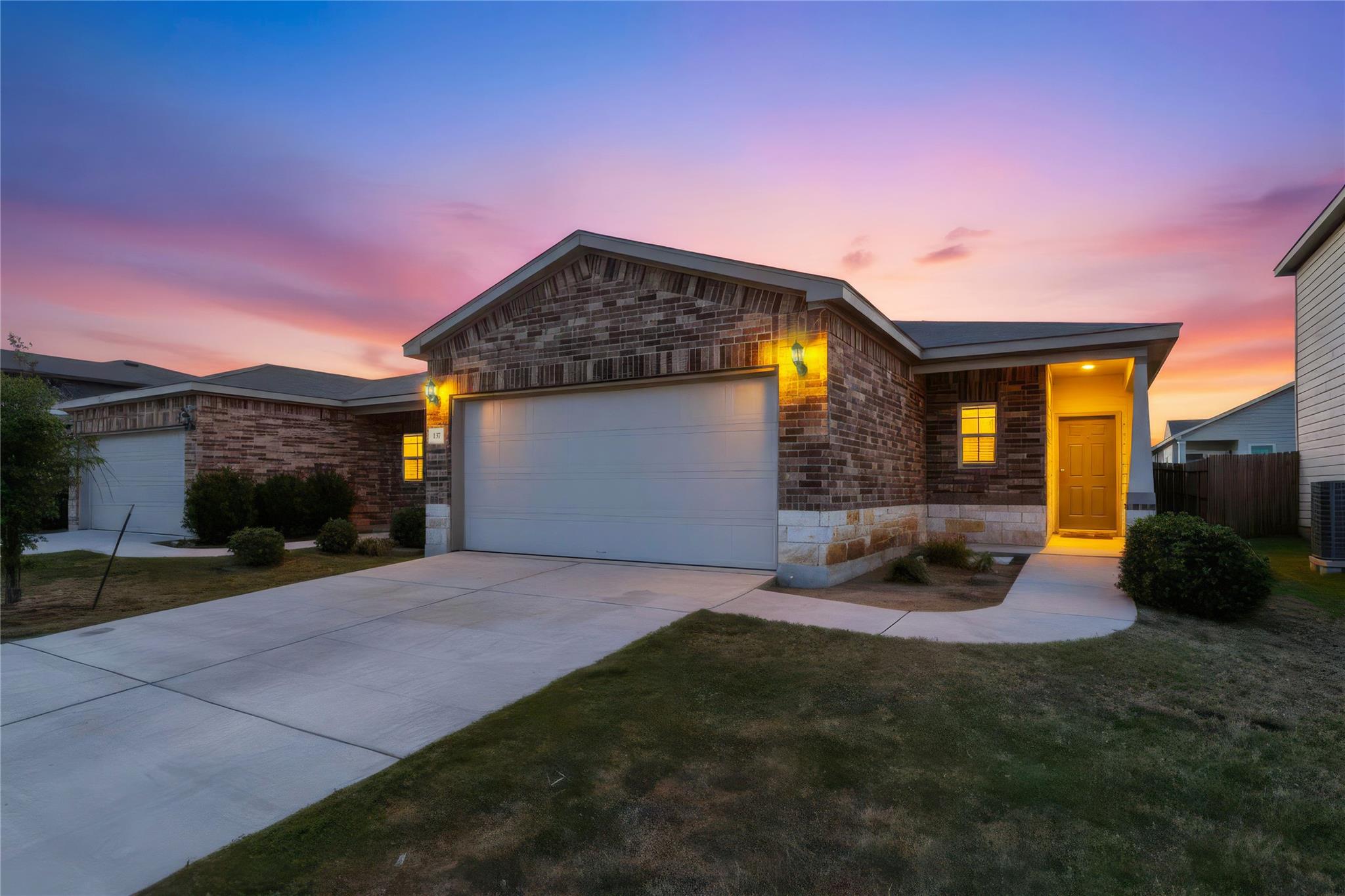 137  Miracle Dr, Jarrell, TX 76537 — photo 1