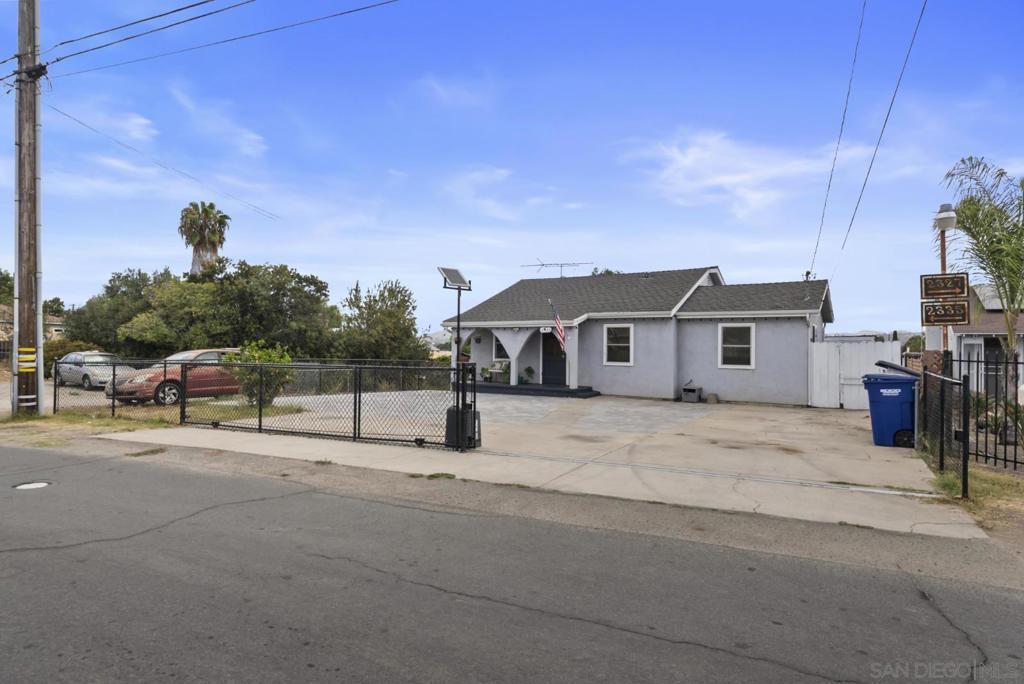2335 Bonita St, Lemon Grove, CA 91945 — photo 1