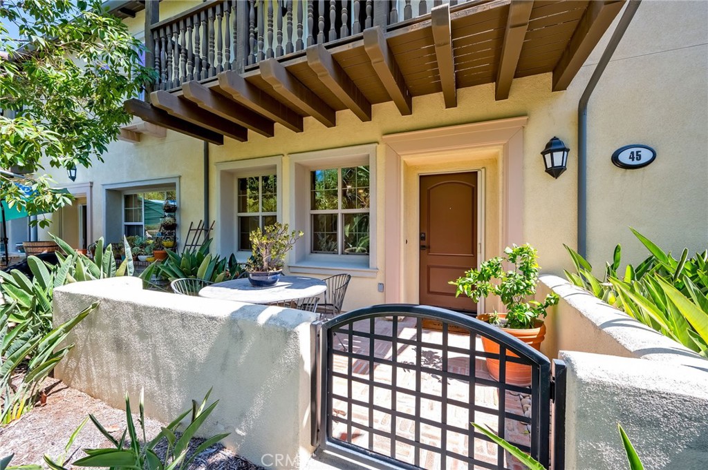 45 Iceberg Rose, Irvine, CA 92620 — photo 1