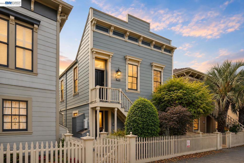 800 Delaware Street 1020, Berkeley, CA 94710 — photo 1