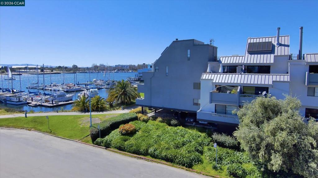 1 W Embarcadero 354, Oakland, CA 94607 — photo 1