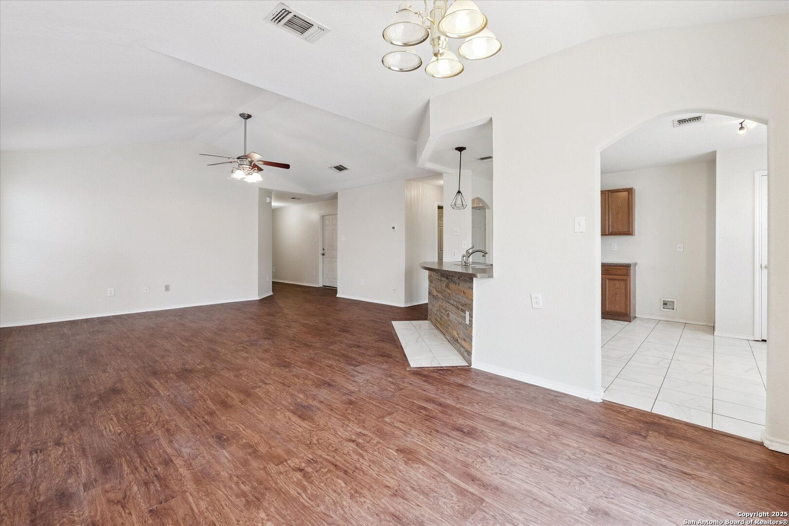 3436 Whisper Bluff