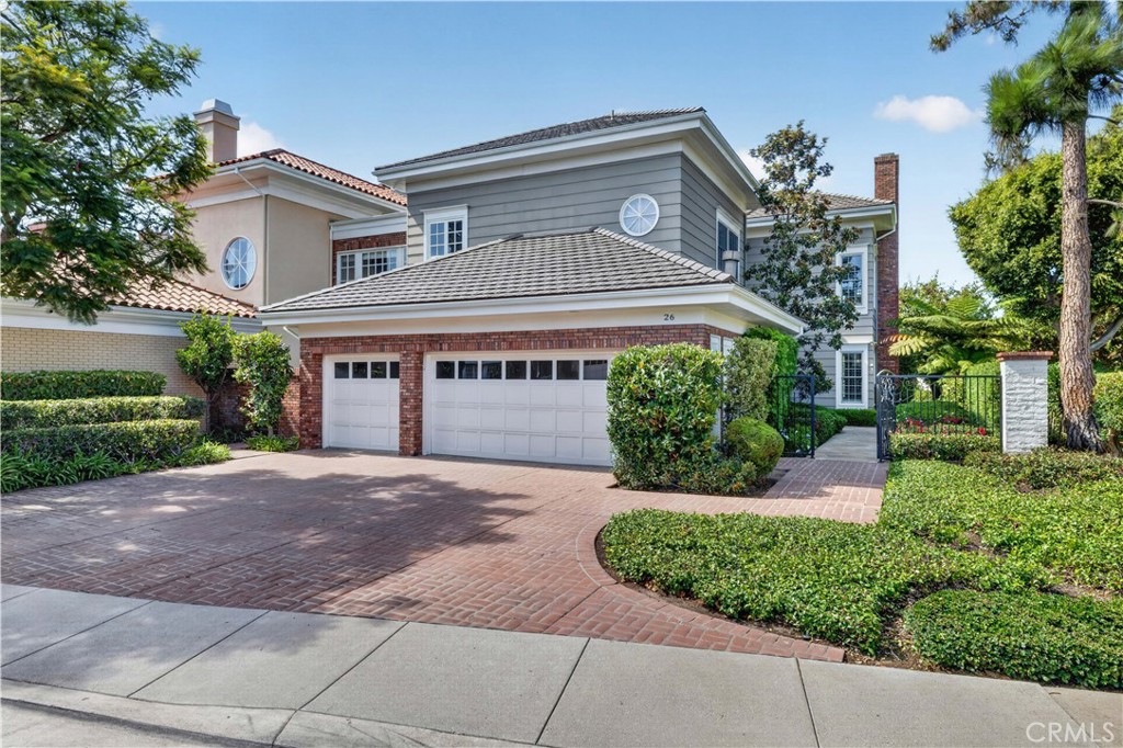 26 Belcourt, Newport Beach, CA 92660 — photo 1
