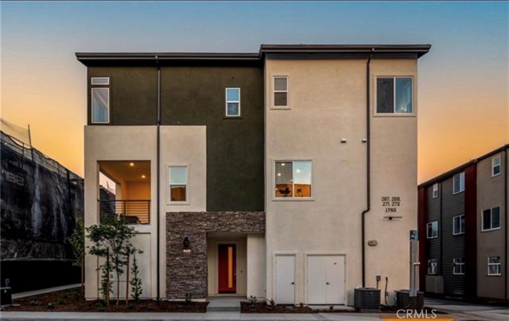 273 LYNX, Irvine, CA 92618 — photo 1