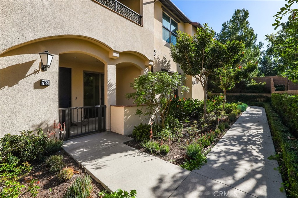 753 Spring Gdn, Irvine, CA 92618 — photo 1