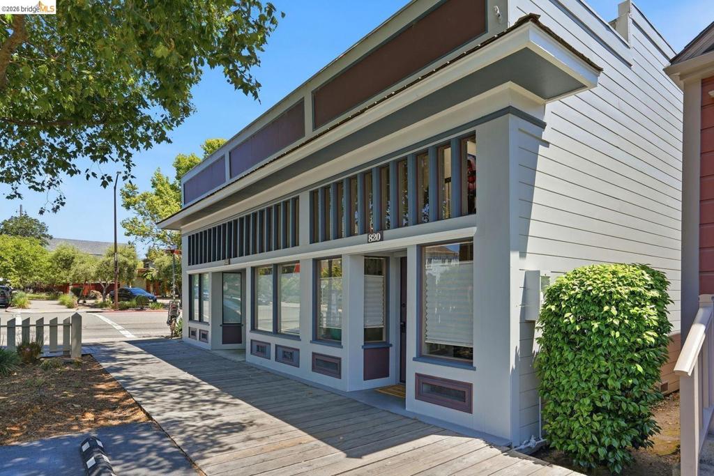 820 Delaware ST, Berkeley, CA 94710 — photo 1
