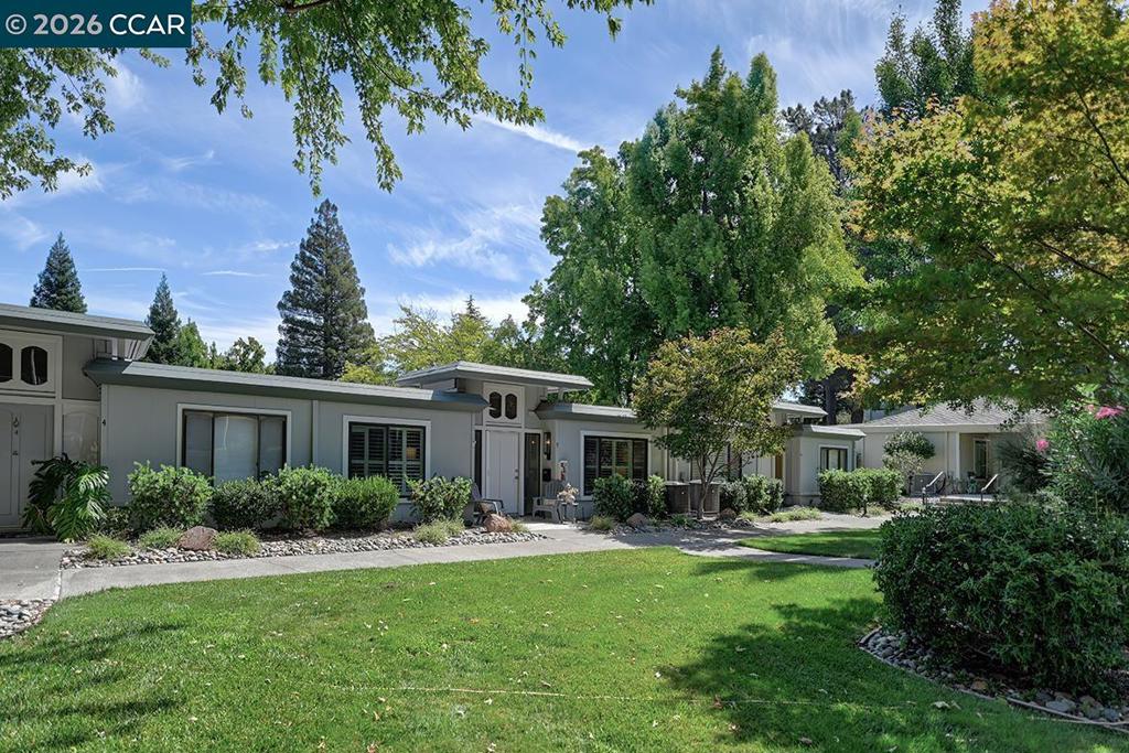 2301 Tice Creek Dr 5, Walnut Creek, CA 94595 — photo 1