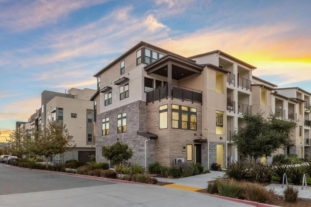 253 Waters Park Circle, San Mateo, CA 94403 — photo 1