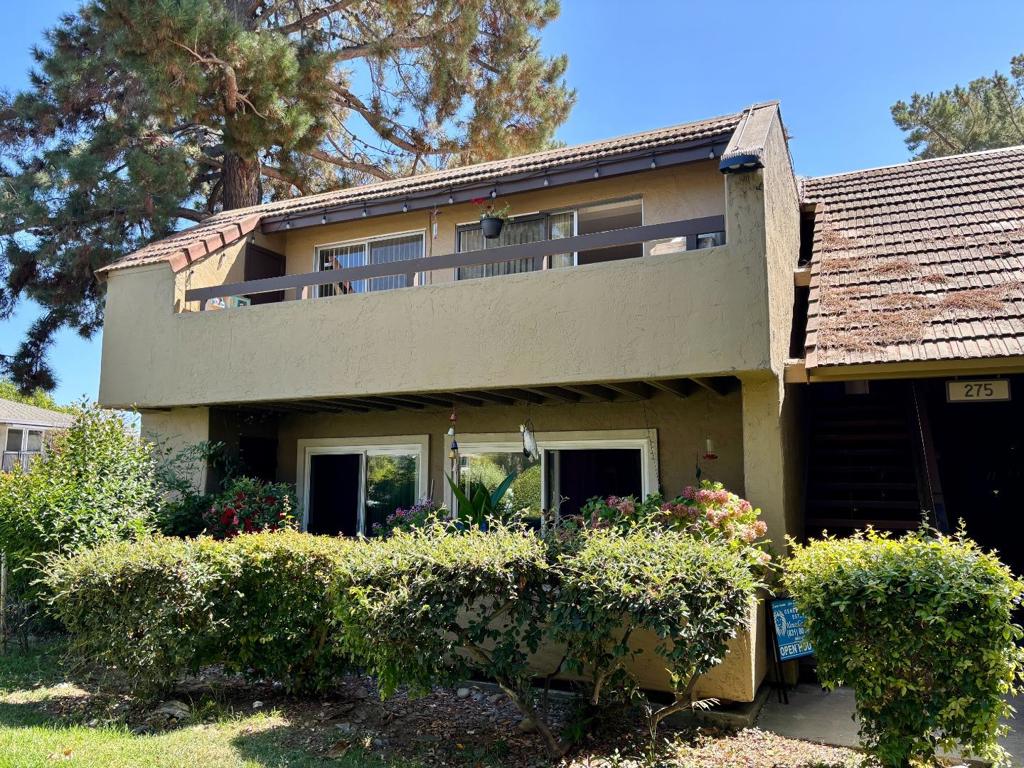 275 Tradewinds Drive 10, San Jose, CA 95123 — photo 1
