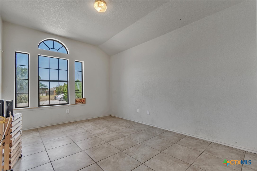 2710 Littlewood, Killeen, TX 76549 — photo 1