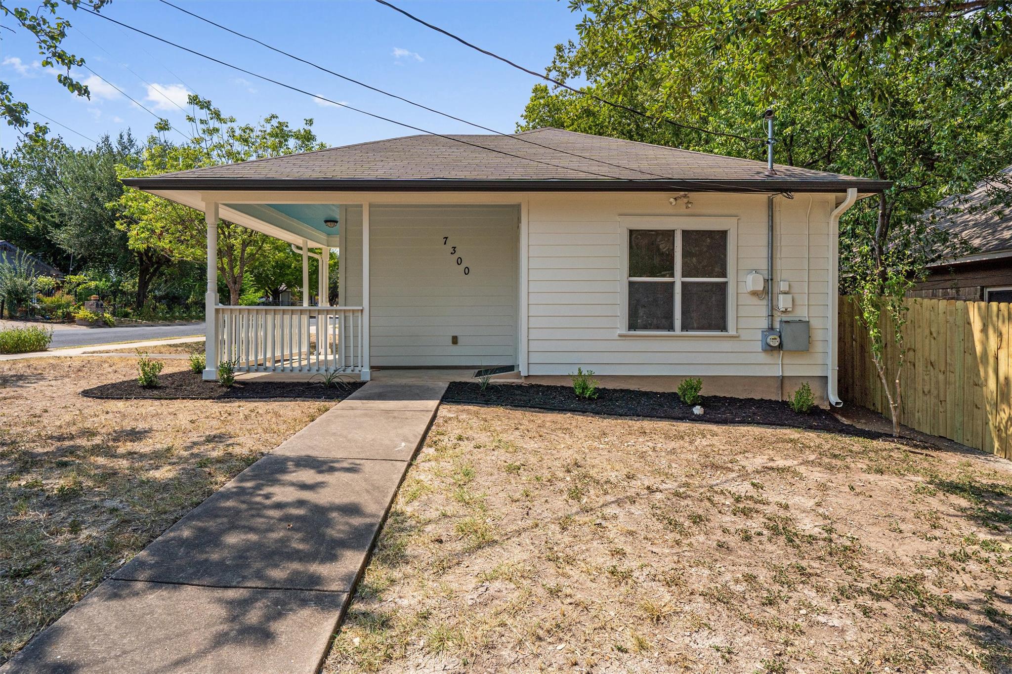 7300 Blessing, Austin, TX 78752 — photo 1