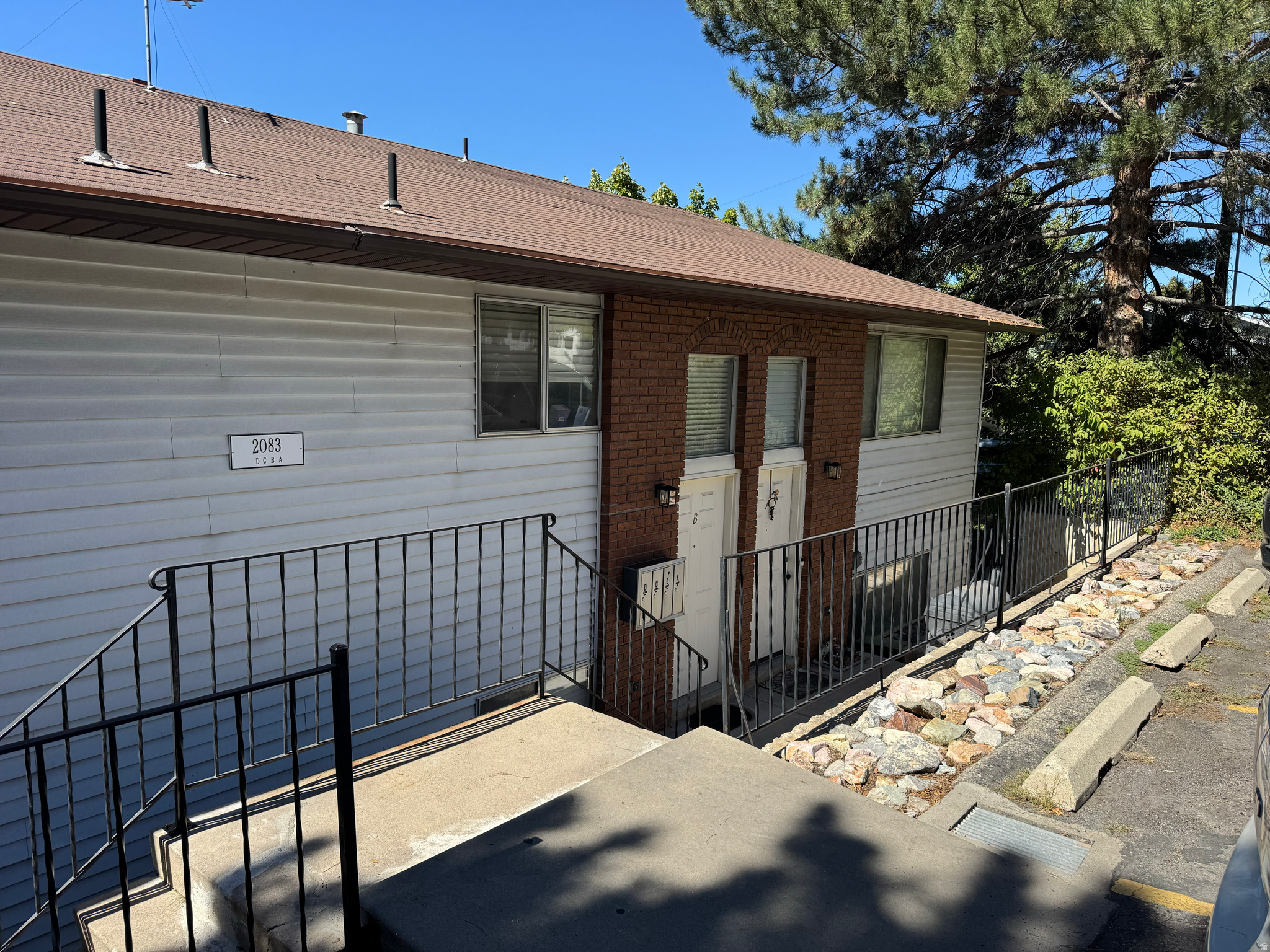 2083 S CALIFORNIA AVE #B, Provo, UT 84606 — photo 1