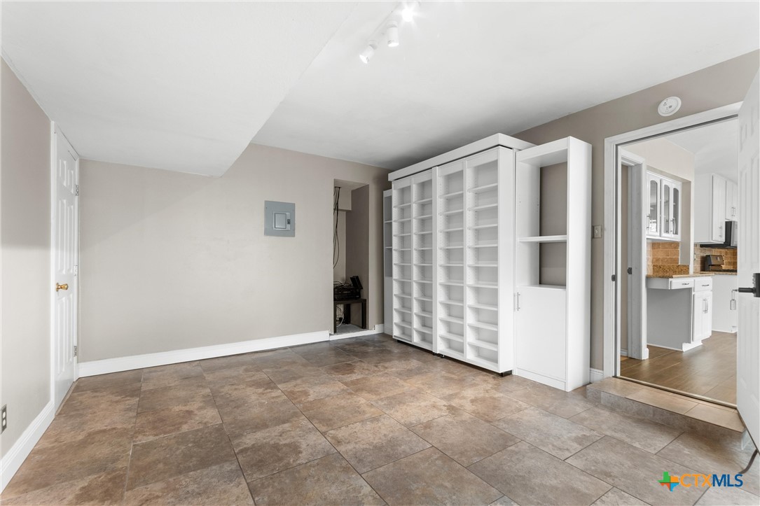 11210 Henge, Austin, TX 78759 — photo 1