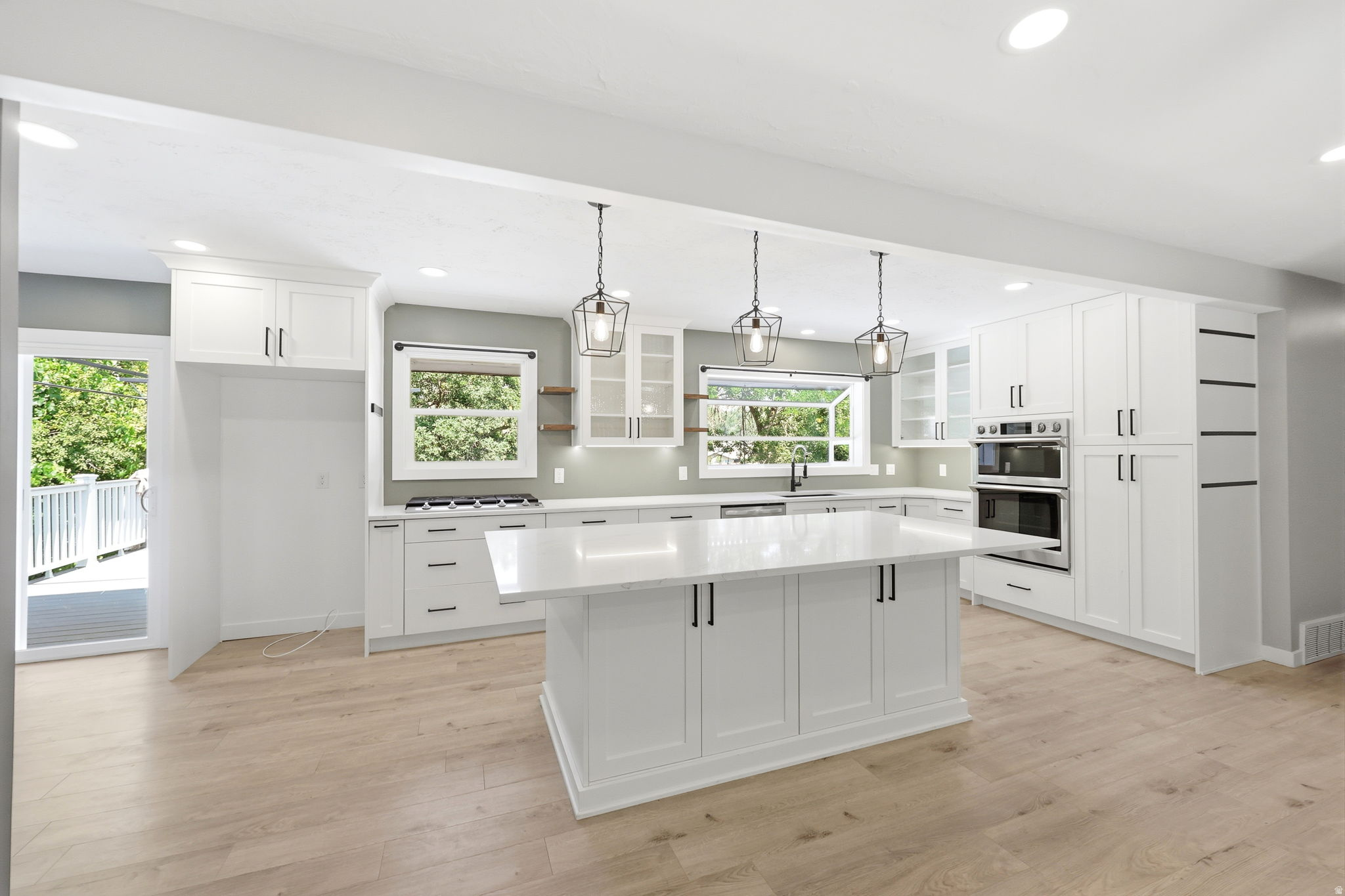 936  CHATELAIN RD, Ogden, UT 84403 — photo 1