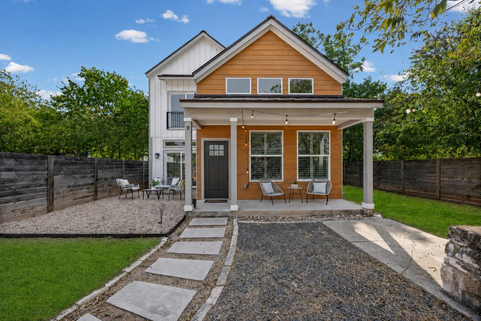 1609 Deloney, Austin, TX 78721 — photo 1