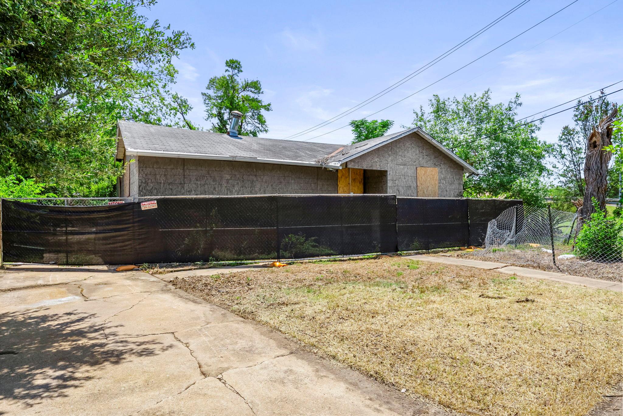 5103 Valley Oak, Austin, TX 78731 — photo 1