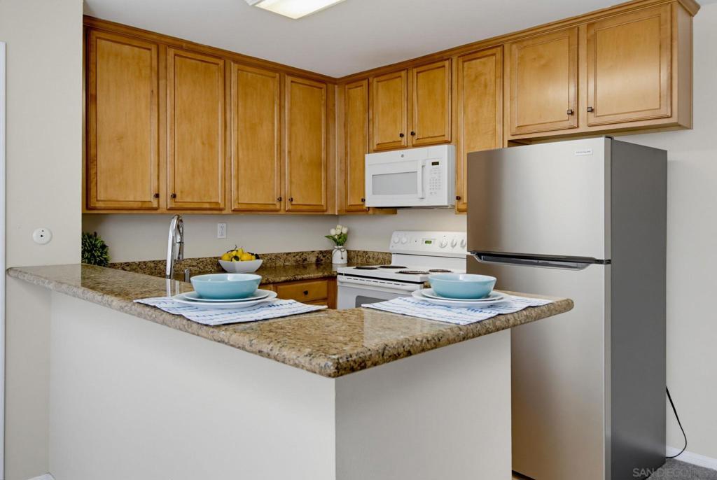 3456 Castle Glen Dr 256, San Diego, CA 92123 — photo 1