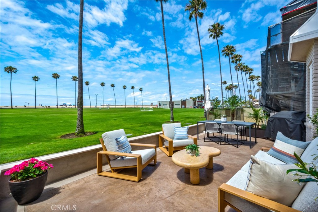 920 E Oceanfront, Newport Beach, CA 92661 — photo 1