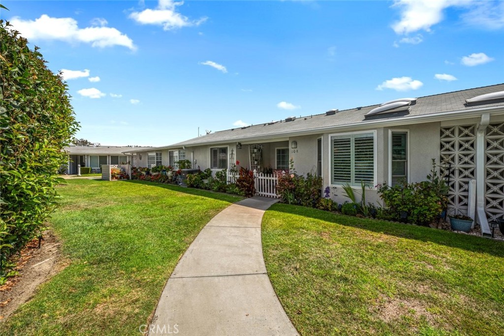 1382 El Dorado Drive 10E, Seal Beach, CA 90740 — photo 1