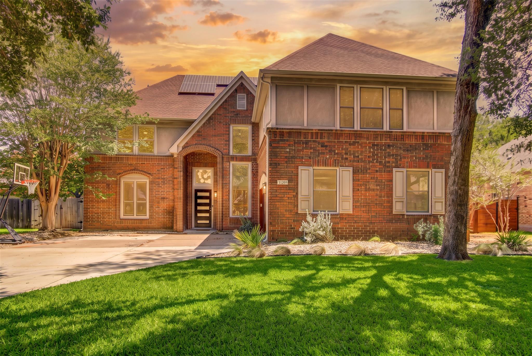 10203  Shinnecock Hills Dr, Austin, TX 78747 — photo 1