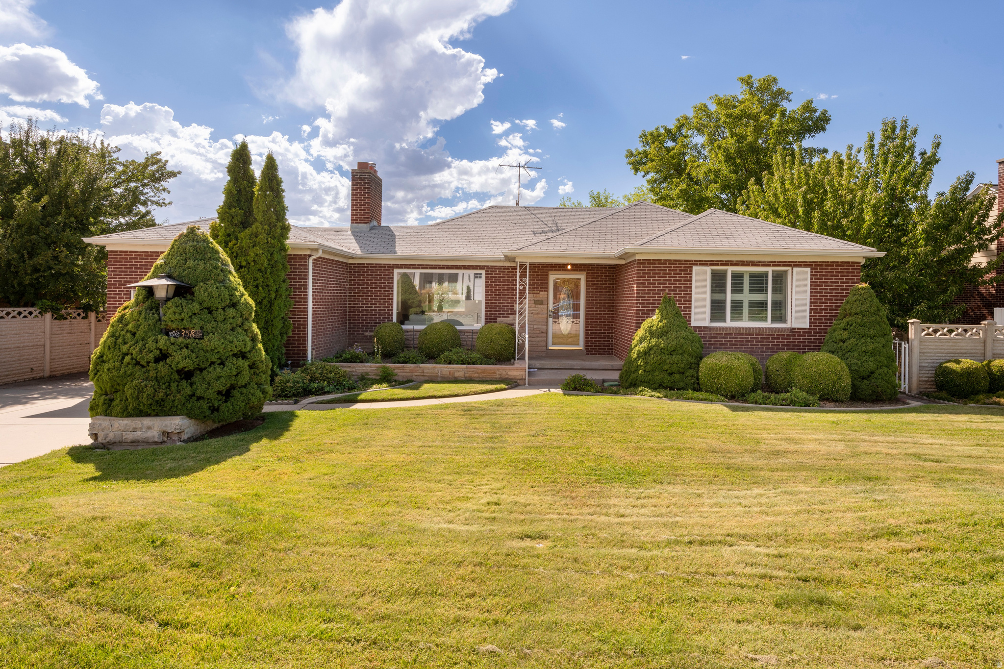 3588 S 2500 E, Millcreek, UT 84109 — photo 1