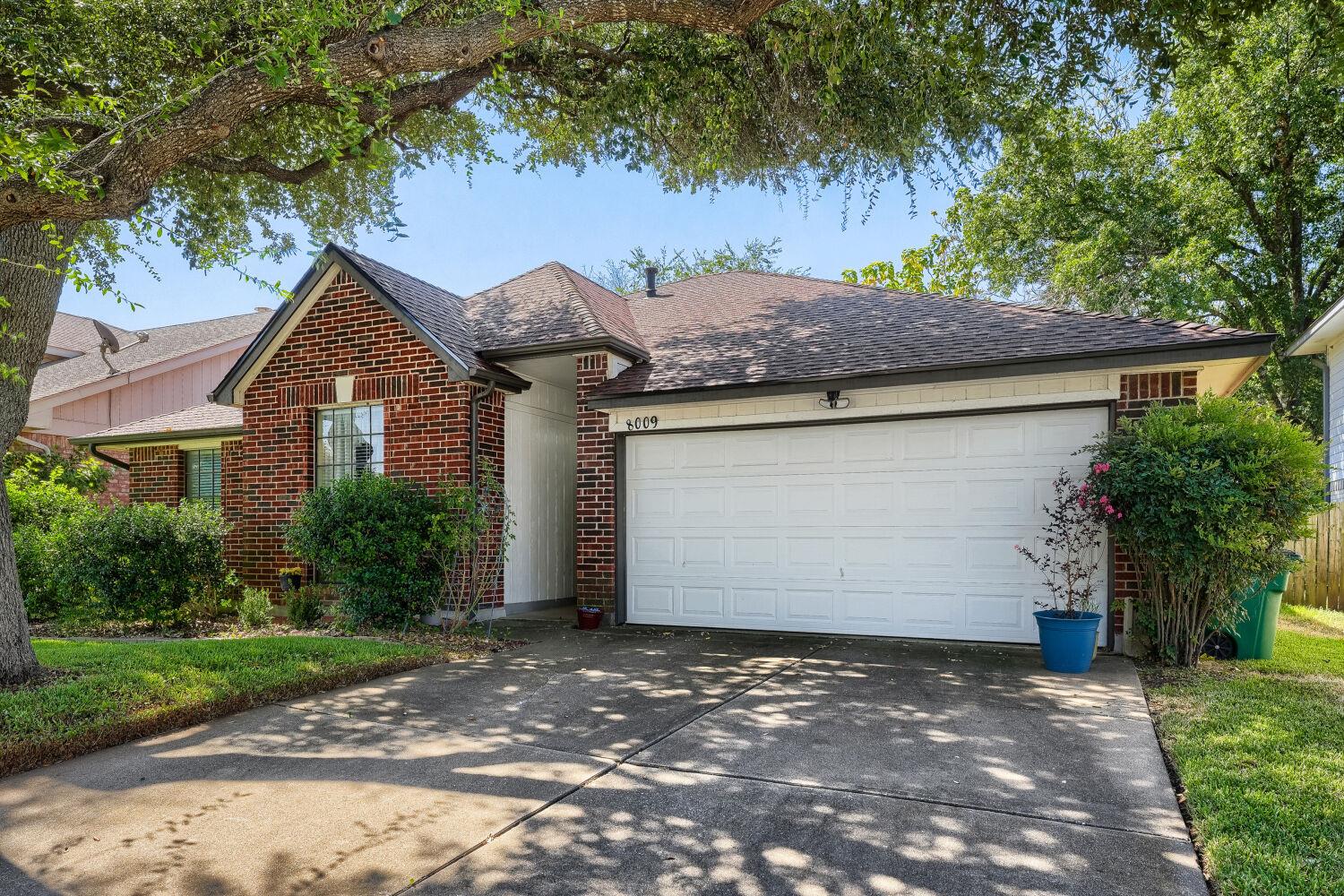 8009 Tantara, Austin, TX 78729 — photo 1