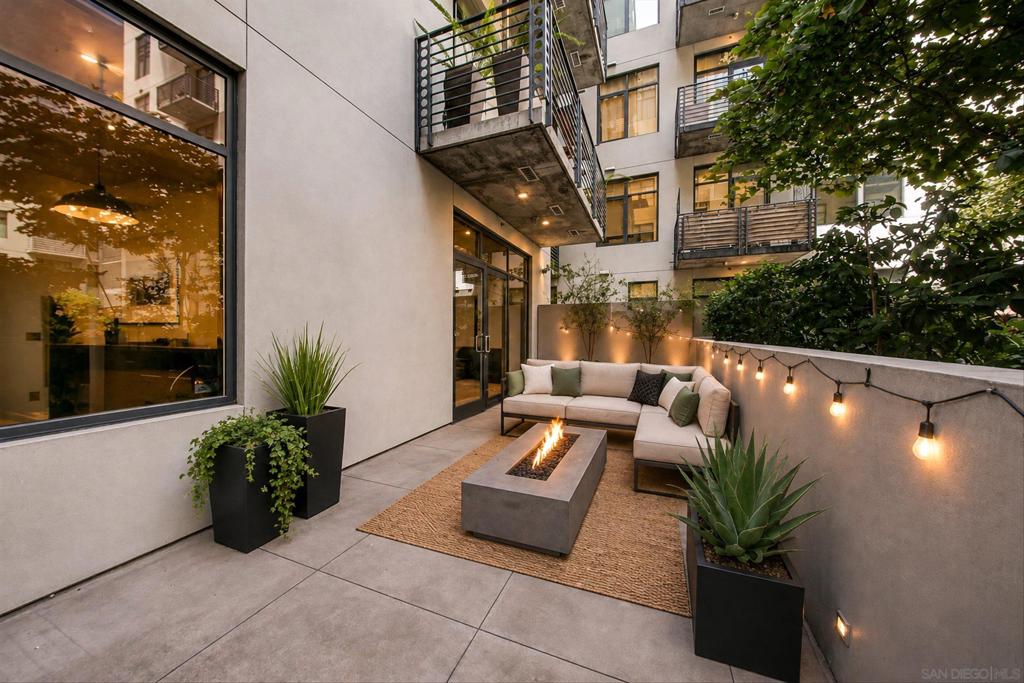 1050 Island 211, San Diego, CA 92101 — photo 1