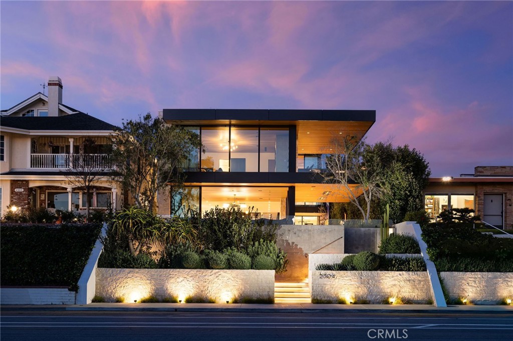 2304 Cliff, Newport Beach, CA 92663 — photo 1