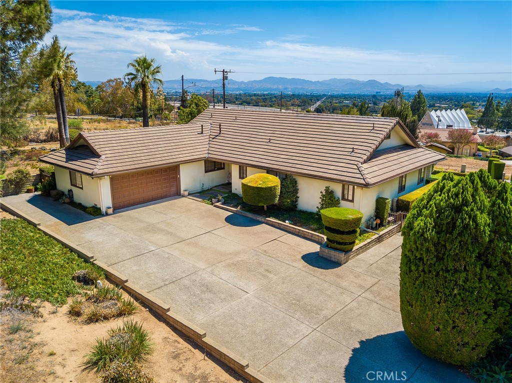 5305 Park Ln, San Bernardino, CA 92404 — photo 1