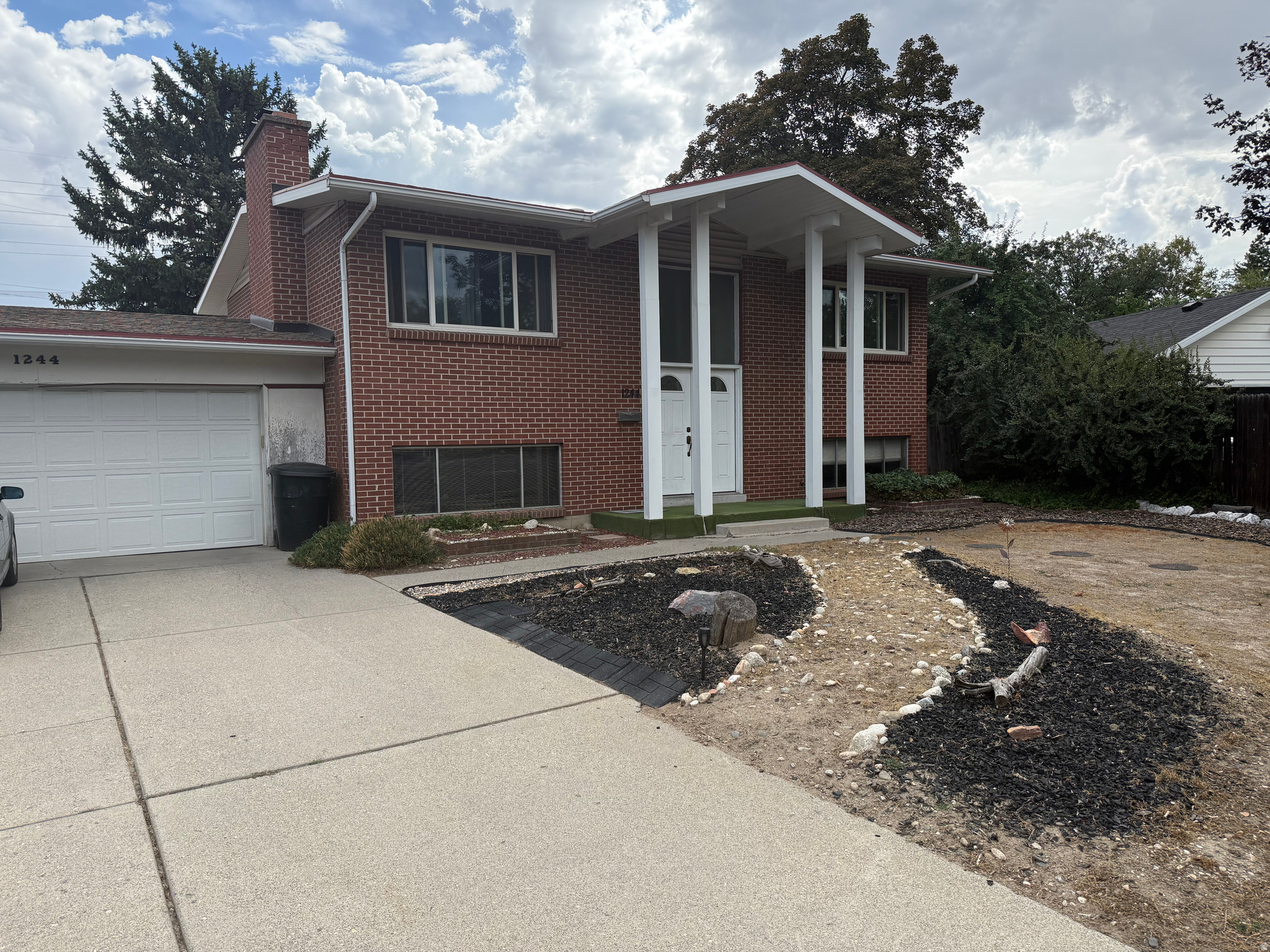 1244 E GREENFIELD CIR, Murray, UT 84121 — photo 1