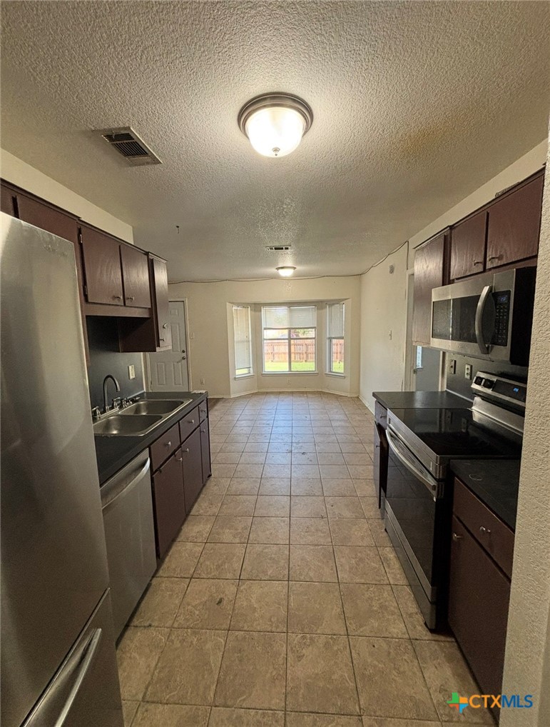 405 James, Killeen, TX 76542 — photo 1