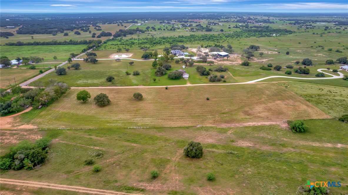 000 Levi Sloan, Victoria, TX 77904 — photo 1