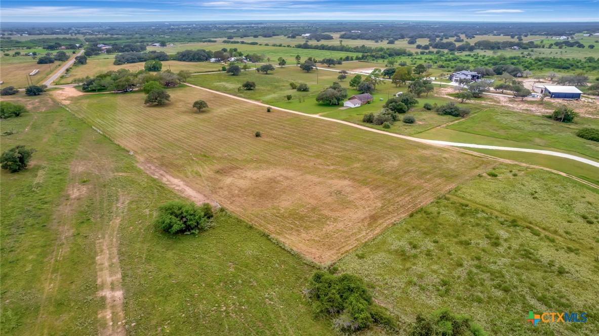 000 Levi Sloan Road, Victoria, TX 77904 — photo 1