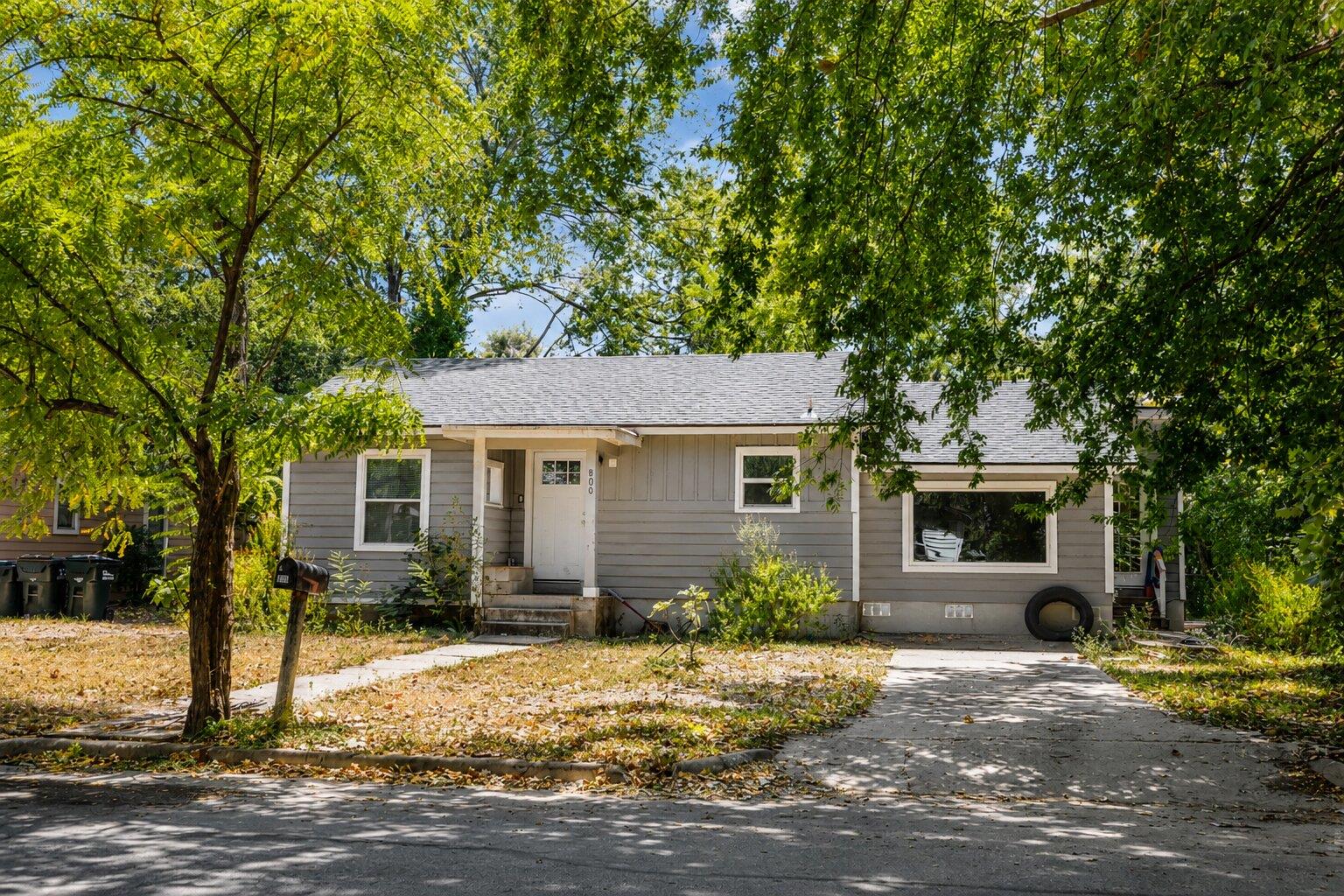 800 Barbara, San Marcos, TX 78666 — photo 1