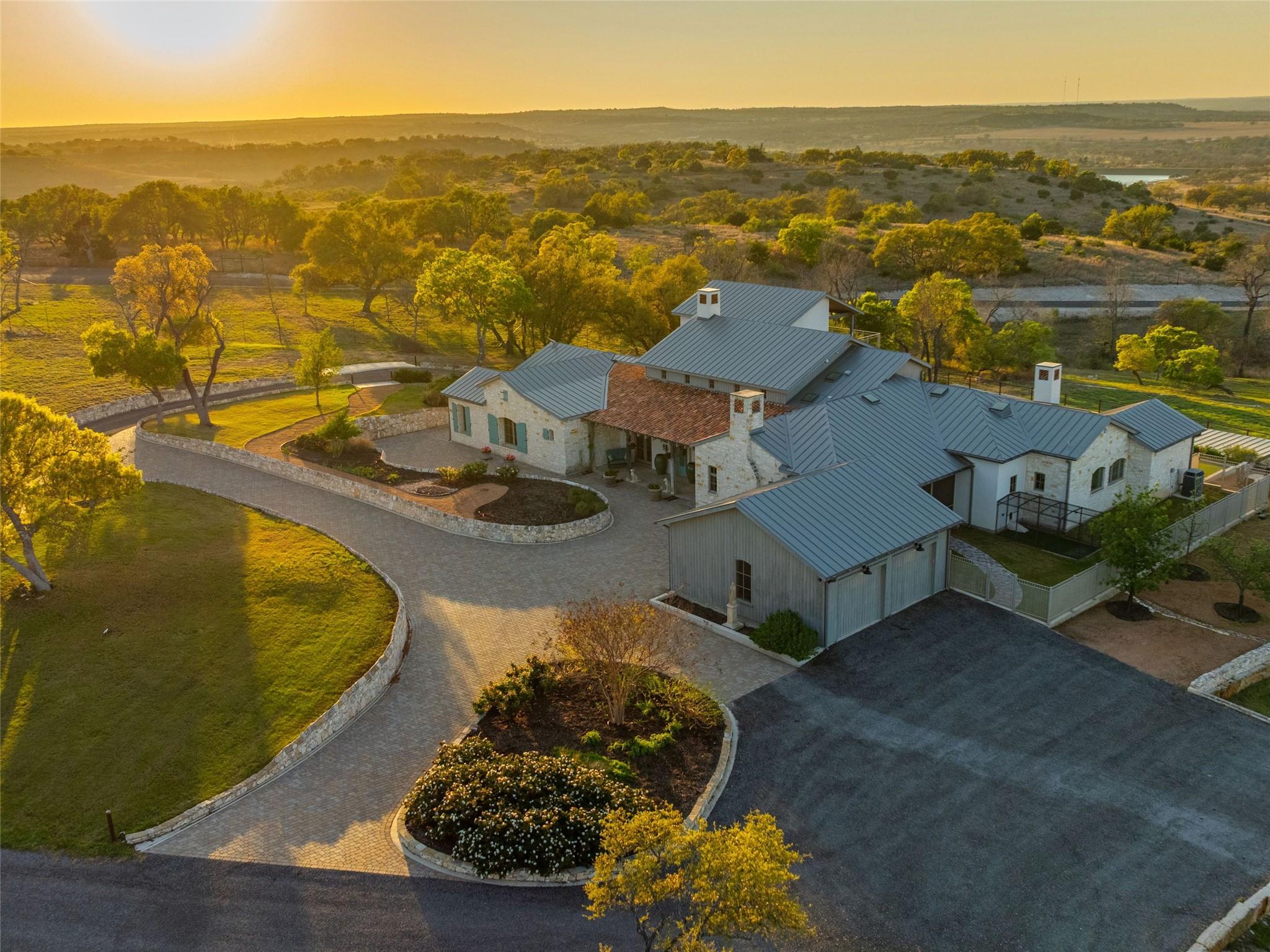77 Last, Fredericksburg, TX 78624 — photo 1