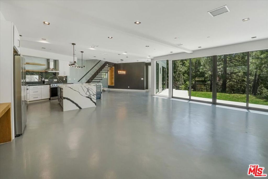 1021 Teakwood Drive, Lake Arrowhead, CA 92352 — photo 1