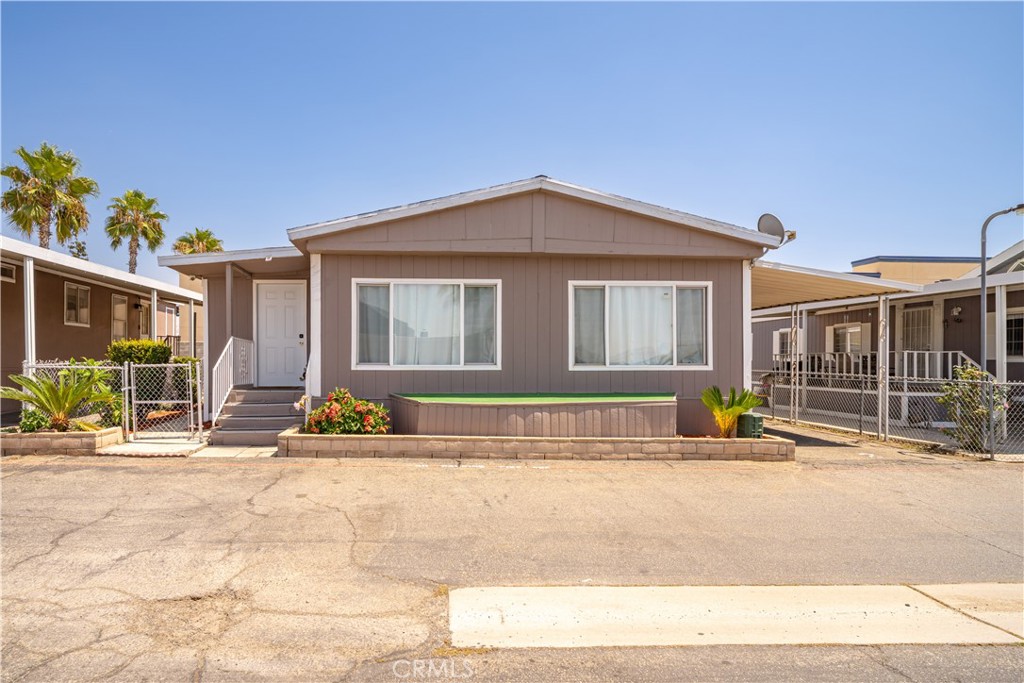 17377 Valley Boulevard 2, Fontana, CA 92335 — photo 1
