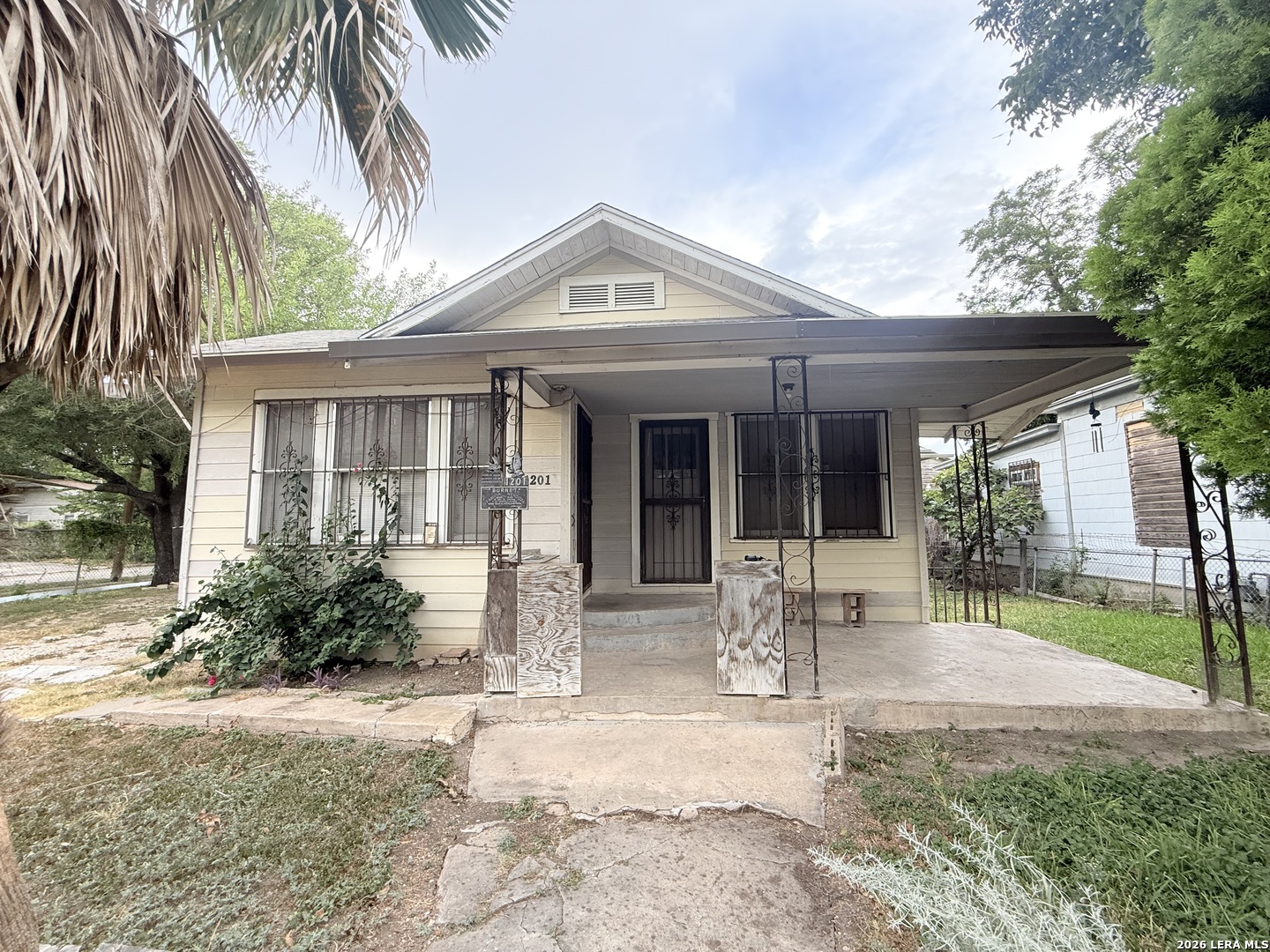 1201 BURNET ST, San Antonio, TX 78202 — photo 1