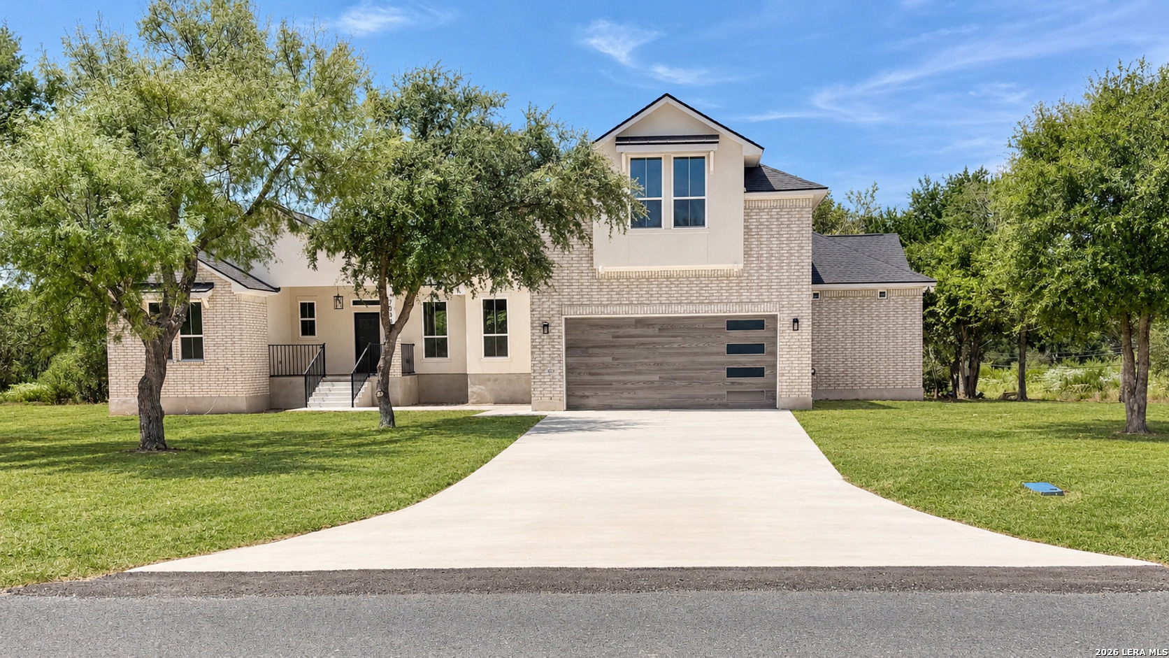 7008 CIRCLE OAK DR, Bulverde, TX 78163 — photo 1
